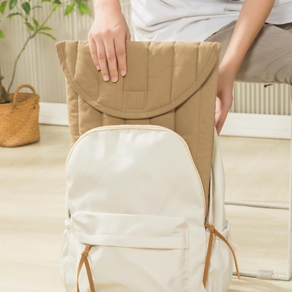 Linpr Puffy Laptop Sleeve - Picture 3 of 8